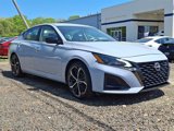 Used 2023 Nissan Altima 2.5 SR image 3