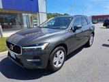 Used 2022 Volvo XC60 B5 Momentum w/ Advanced Package image 2