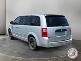 Used 2010 Dodge Grand Caravan SE image 5