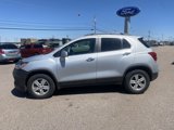 Used 2020 Chevrolet Trax LT w/ LT Convenience Package image 2