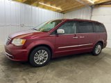 Used 2015 Chrysler Town & Country Touring-L w/ Driver Convenience Group image 4