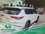 Used 2023 Mitsubishi Outlander SE image 2