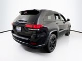 Used 2019 Jeep Grand Cherokee Laredo image 5