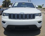 Used 2021 Jeep Grand Cherokee Laredo image 2