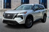 Used 2024 Nissan Rogue S image 2