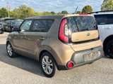 Used 2015 Kia Soul + image 5
