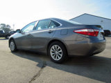 Used 2015 Toyota Camry SE image 2