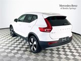Used 2020 Volvo XC40 T5 Momentum w/ Protection Package Premier image 5