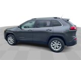 Used 2016 Jeep Cherokee Latitude w/ Safety/Convenience Group image 3