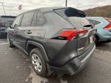 Used 2022 Toyota RAV4 LE image 4