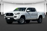 Used 2016 Toyota Tacoma SR5 image 2