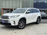 Used 2018 Toyota Highlander XLE image 2