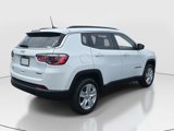 Used 2022 Jeep Compass Latitude image 5