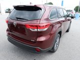 Used 2019 Toyota Highlander XLE image 4