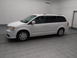 Used 2017 Dodge Grand Caravan SXT image 2