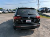 Used 2020 Volkswagen Tiguan SEL w/ Tiguan Two-Row MDO Package image 5