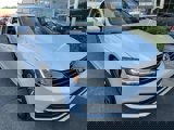 Used 2017 Volkswagen Jetta SE image 2