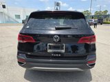 Used 2023 Volkswagen Taos SE w/ Panoramic Sunroof Package image 5