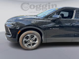 Used 2023 Chevrolet Blazer LT image 2