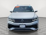 Used 2022 Volkswagen Tiguan SEL R-Line image 2