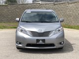 Used 2017 Toyota Sienna XLE image 2
