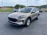 Used 2021 Ford Escape SE image 3