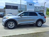 Used 2023 Ford Explorer XLT w/ Equipment Group 202A image 2
