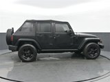 Used 2015 Jeep Wrangler Unlimited Sahara image 6
