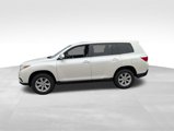 Used 2013 Toyota Highlander FWD image 3