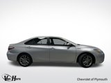 Used 2017 Toyota Camry SE image 2