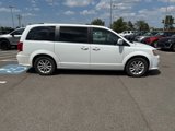 Used 2019 Dodge Grand Caravan SXT image 2