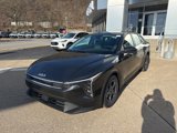 New 2025 Kia K4 LXS image 3