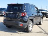 Used 2018 Jeep Renegade Latitude w/ Cold Weather Group image 3