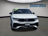 Used 2022 Volkswagen Tiguan SE R-Line image 2