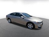 Used 2024 Chevrolet Malibu LT image 2
