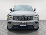 Used 2019 Jeep Grand Cherokee Altitude image 2