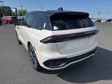 New 2025 Lincoln Nautilus Reserve image 3