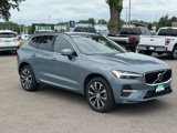 Used 2022 Volvo XC60 B5 Momentum image 2