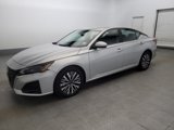 Used 2023 Nissan Altima 2.5 SV image 2