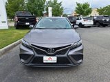 Used 2023 Toyota Camry SE image 3