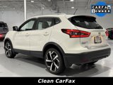 Used 2022 Nissan Rogue Sport SL image 2
