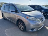 Used 2015 Toyota Sienna LE image 2