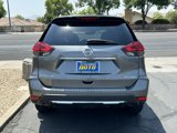 Used 2017 Nissan Rogue SL image 4