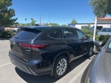 Used 2022 Toyota Highlander Limited image 2