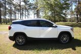 New 2024 GMC Terrain SLT image 2