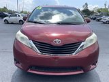 Used 2013 Toyota Sienna LE image 2