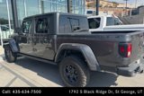 Used 2023 Jeep Gladiator Willys image 2