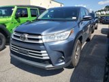 Used 2018 Toyota Highlander LE image 3