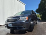 Used 2014 Chrysler Town & Country Touring image 4