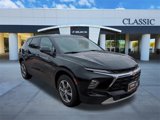 Used 2023 Chevrolet Blazer LT image 2
